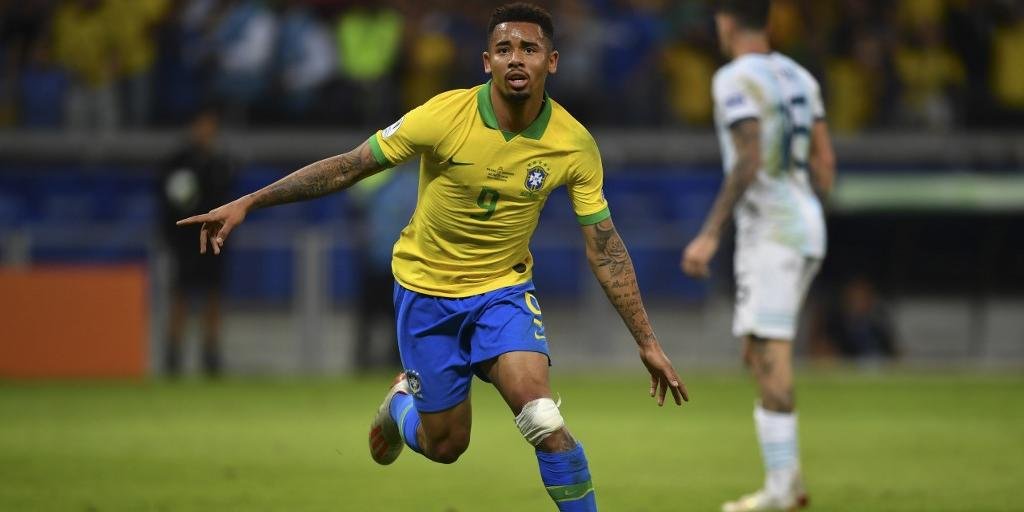 Ir para  <p><big>O cl&aacute;ssico entre Brasil e Argentina teve todos os elementos que se espera e valeu o clima de final antecipada. &Acirc;nimos exaltados, faltas duras, cart&otilde;es e bolas na rede: e elas foram a favor do...